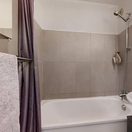 شقة A Louer Duplex T3 A Avec Balcon - Fr-1-573-144